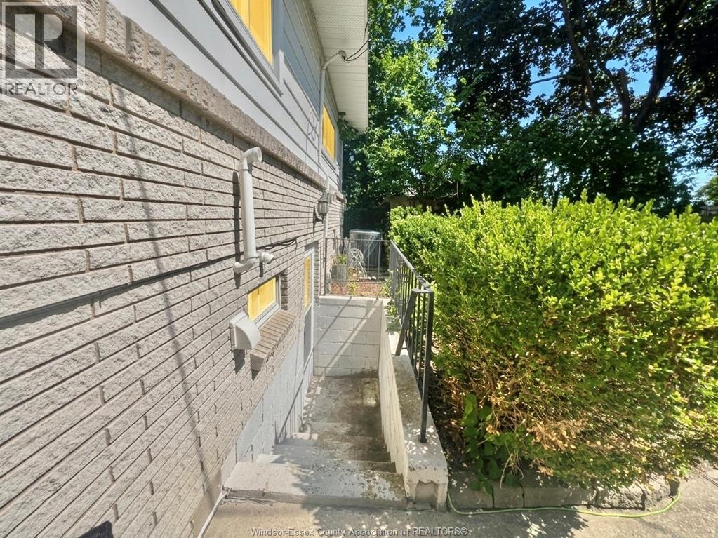 #BASEMENT 1669 CHERRYLAWN, Windsor, Ontario, N9E1P6, Windsor, Ontario — photo 4 of 5