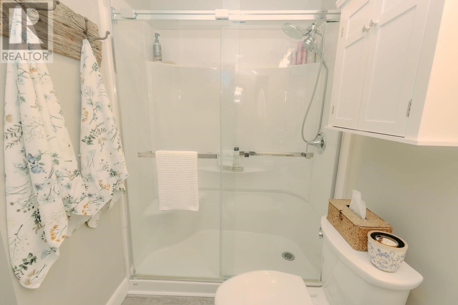 89 Pine ST # 610 - Image 24