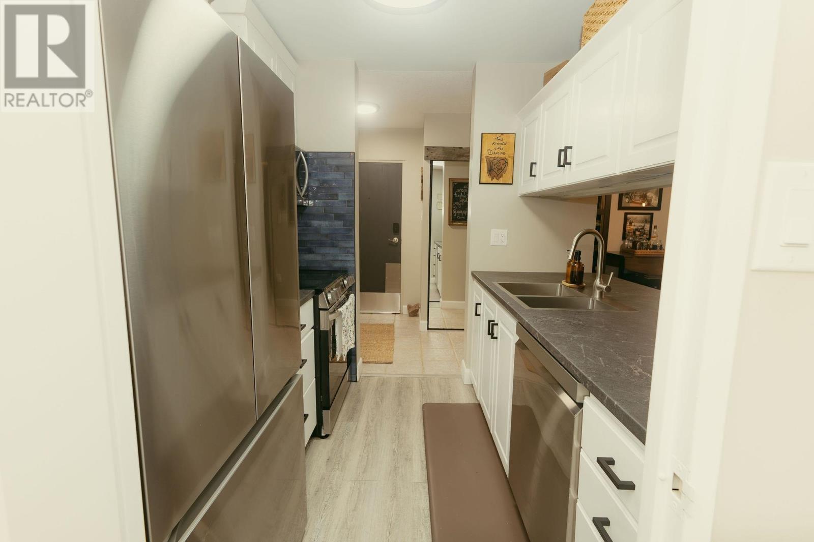 89 Pine ST # 610, Sault Ste. Marie, Ontario, P6A6M6, Sault Ste. Marie, Ontario — photo 3 of 5