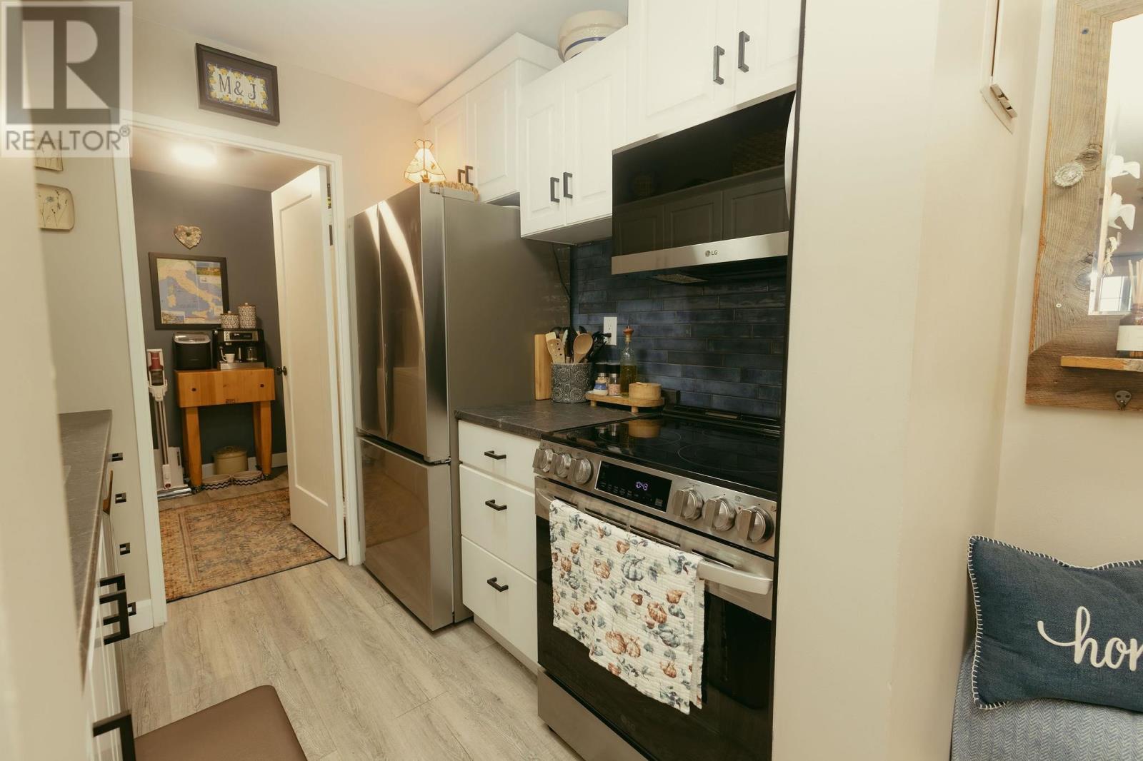 89 Pine ST # 610 - Image 8