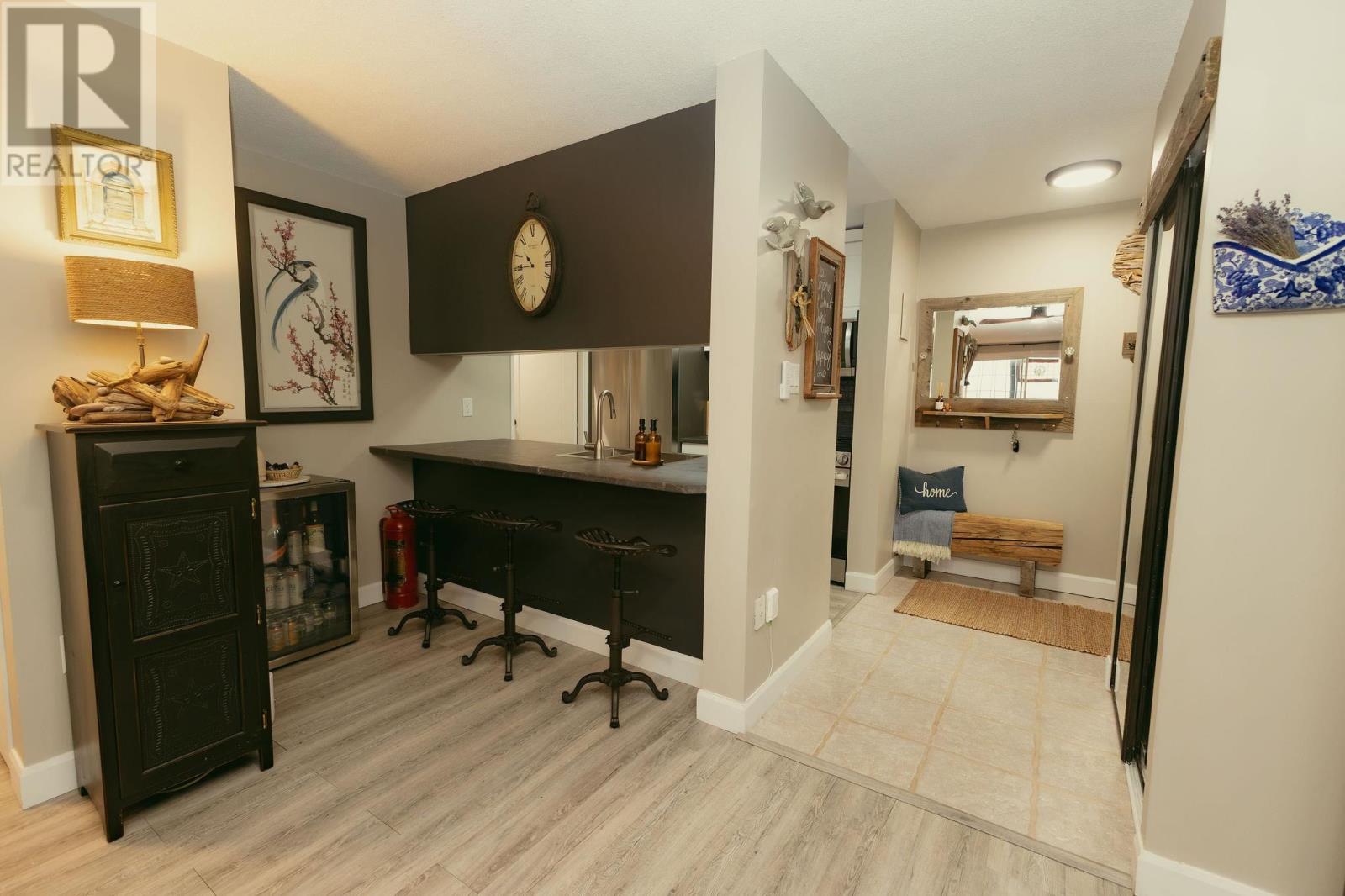89 Pine ST # 610 - 6