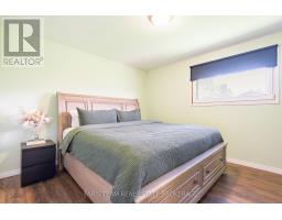 201 Parkside Crescent, Innisfil, ON L9S1G2 Photo 12