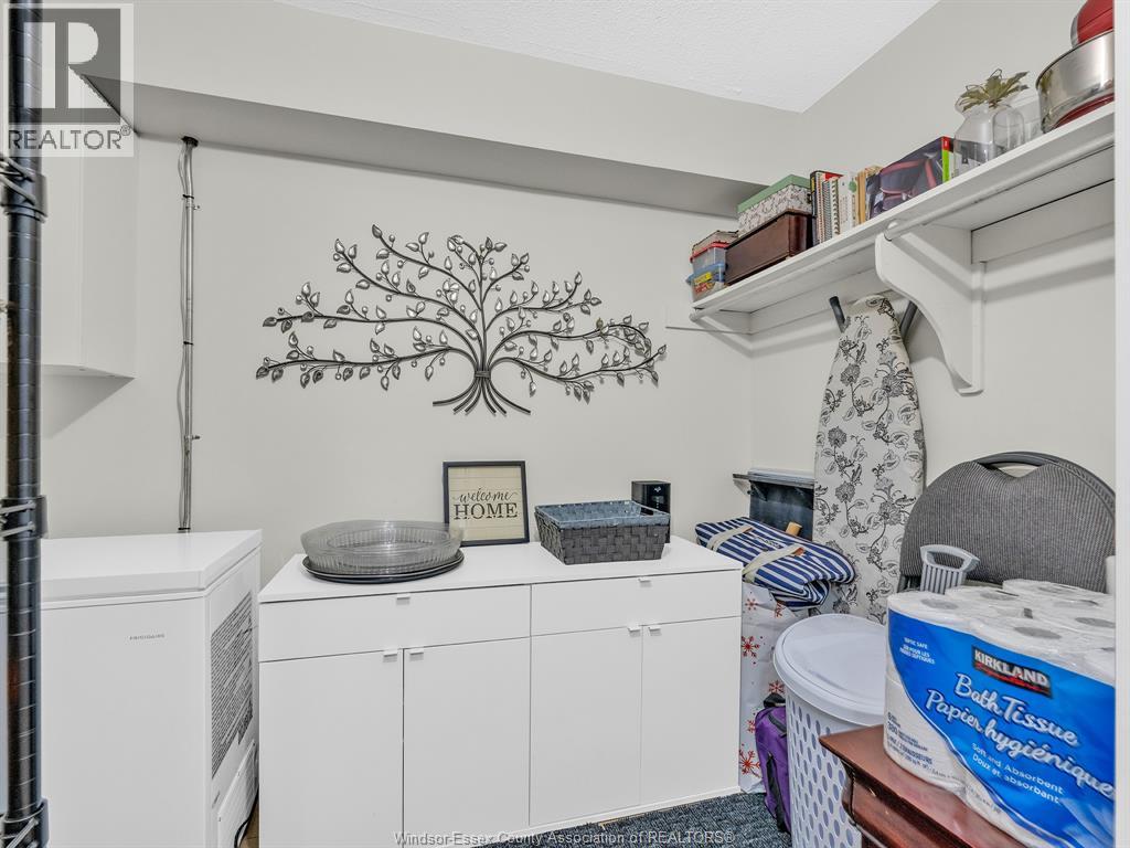 #402 9099 RIVERSIDE - Image 30