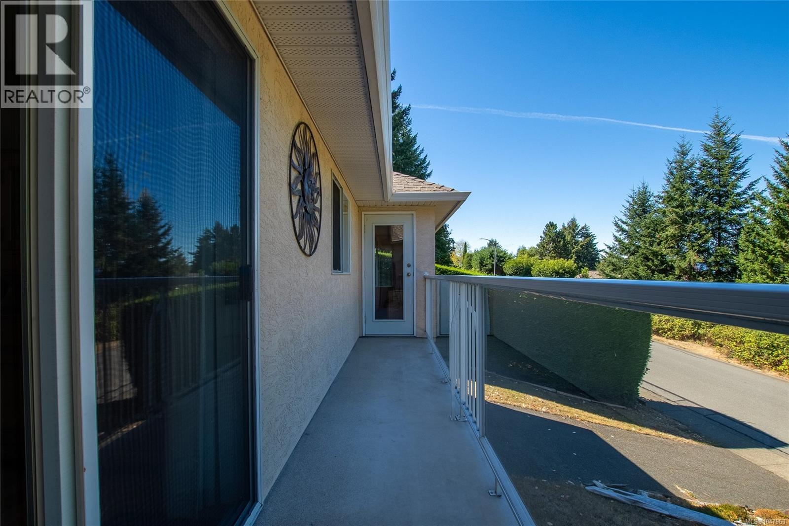 6000 Chippewa Rd - 13