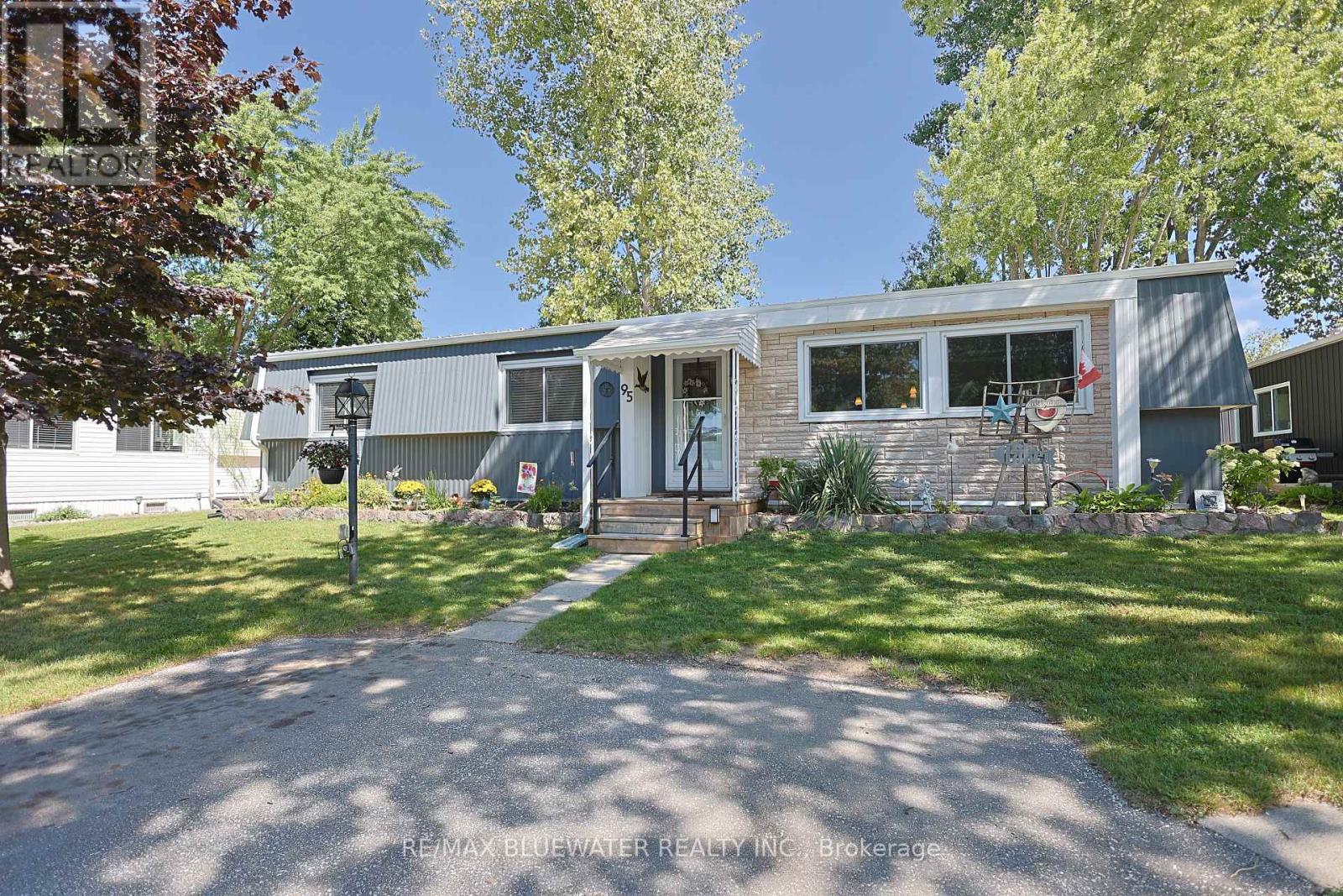 95 SHANNON BOULEVARD - 1