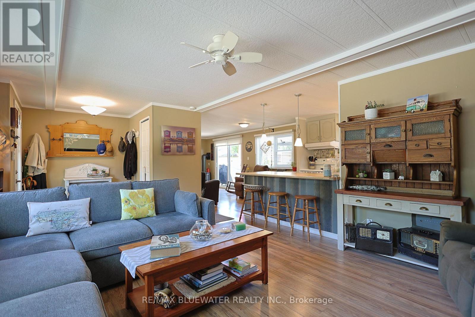 95 SHANNON BOULEVARD - Image 16