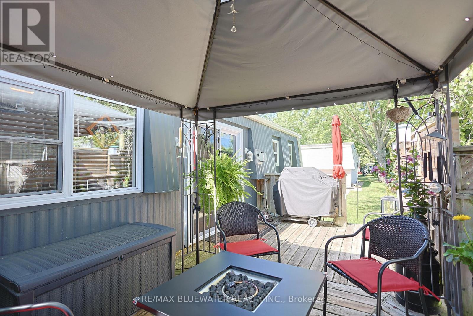 95 SHANNON BOULEVARD - 38