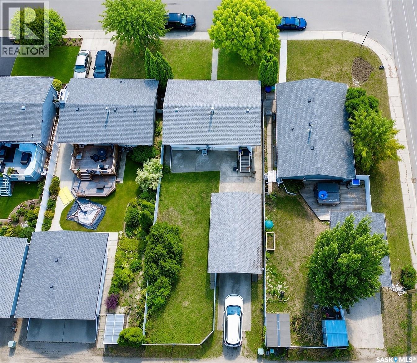 110 Arnason CRESCENT - 25