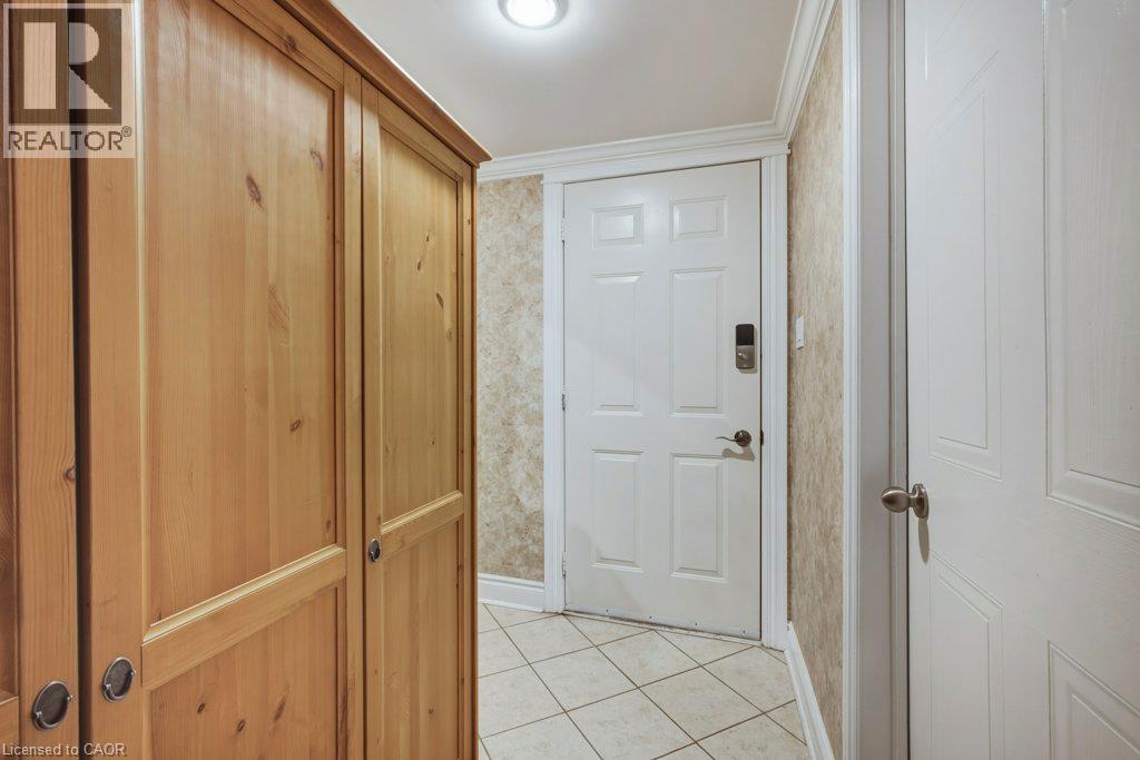 #2 100 INKERMAN Street - 28