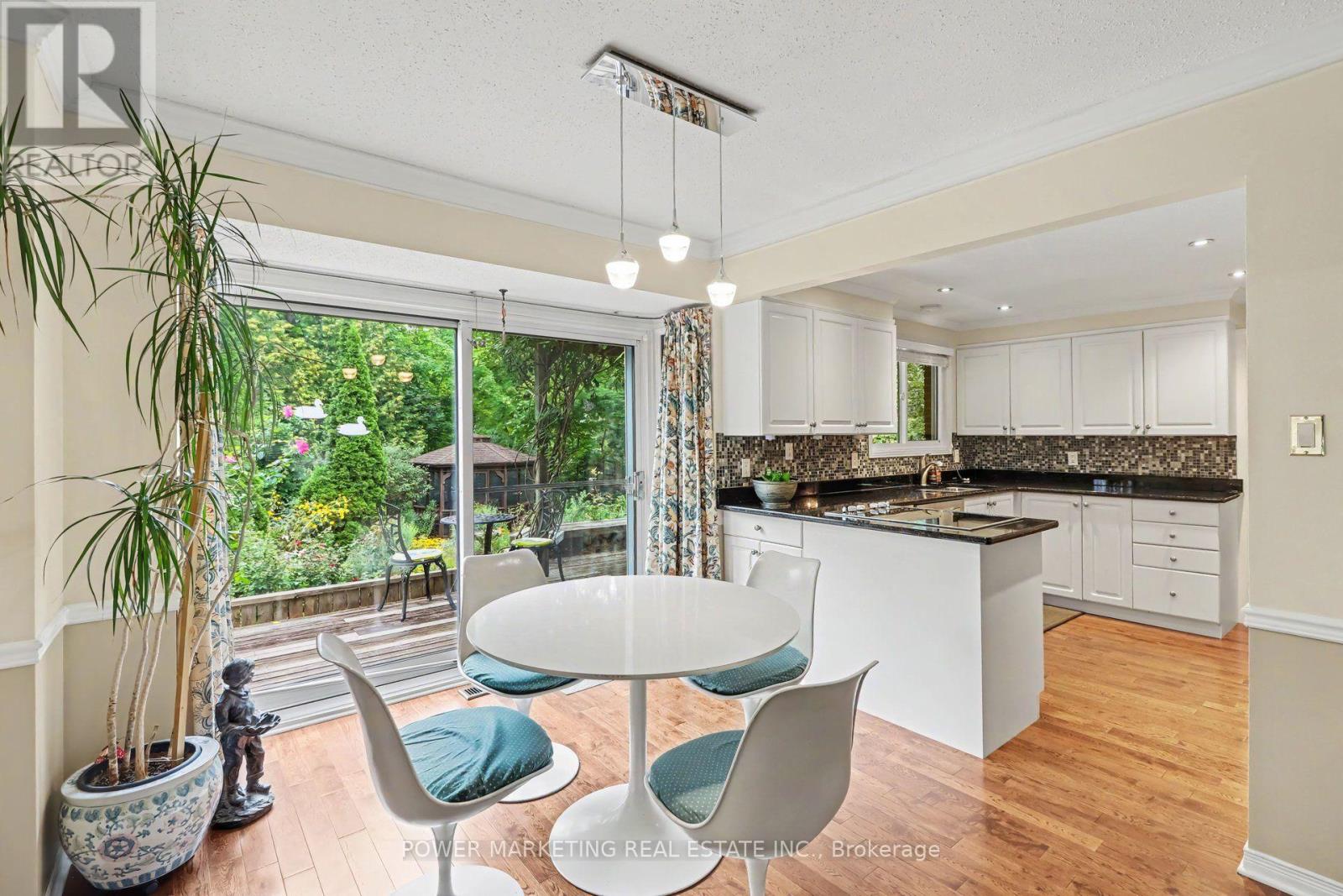 29 OKANAGAN DRIVE - 14