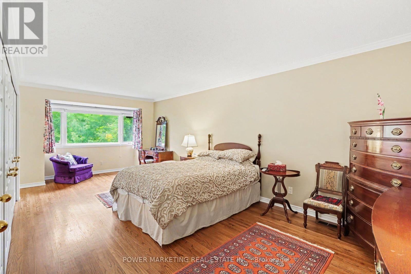 29 OKANAGAN DRIVE - 23