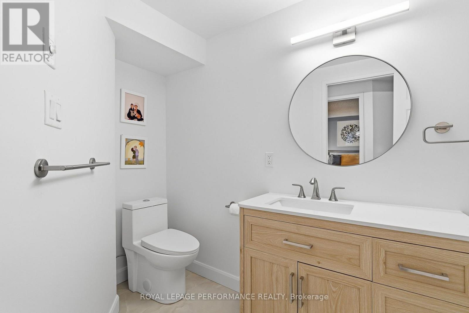 1 - 51 Spadina Avenue