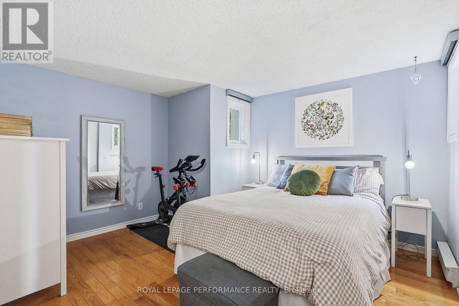 1 - 51 Spadina Avenue