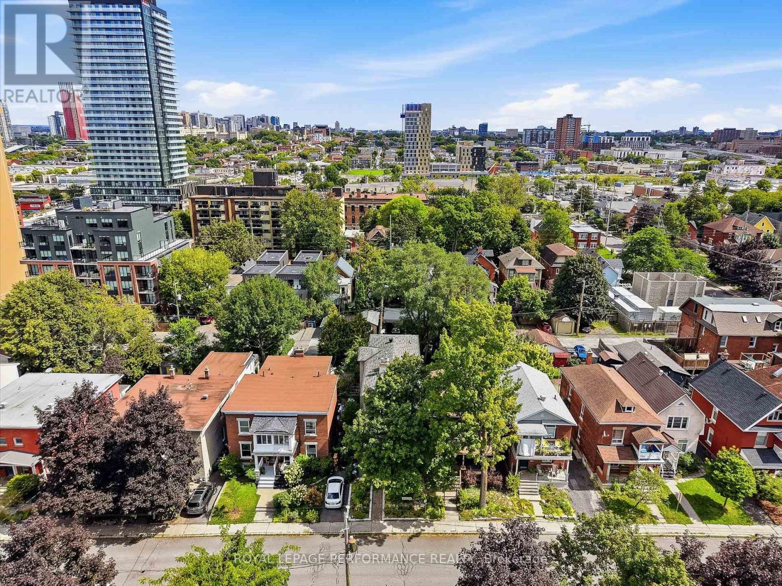 1 - 51 Spadina Avenue