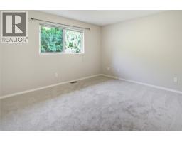 Bedroom - 369 Coyote Drive, Kamloops, BC V2C6T8 Photo 10