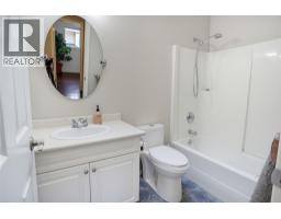 369 Coyote Drive, Kamloops, BC V2C6T8 Photo 17