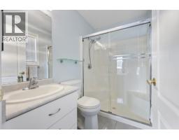 536 Red Wing Drive, Penticton, BC V2A8N7 Photo 16