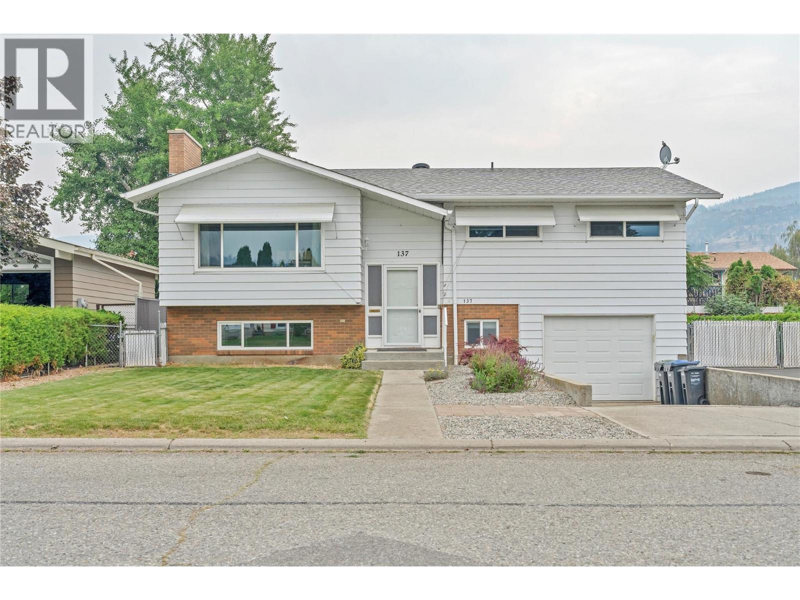 137 Murray Drive, Penticton