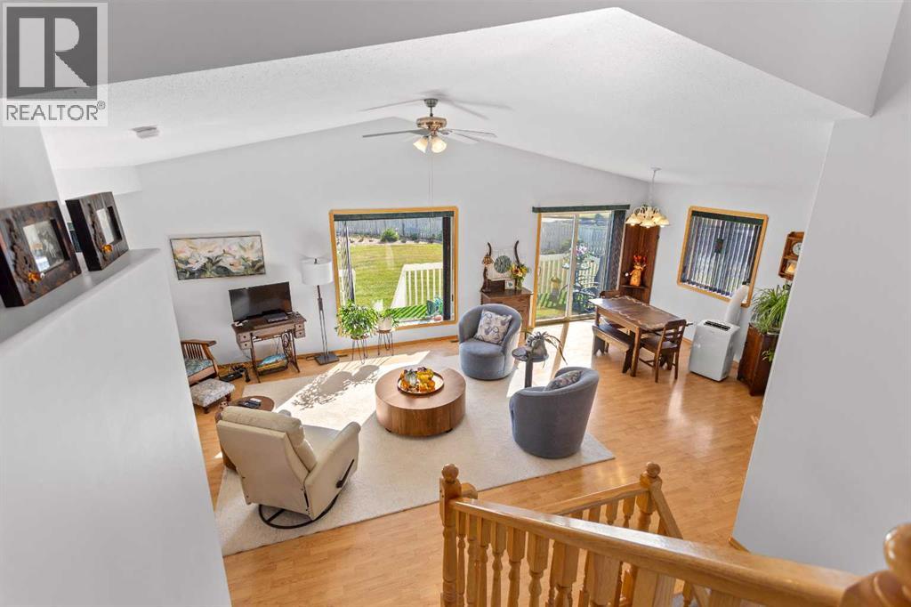 Listing photo – 6603 55 Avenue, Camrose
