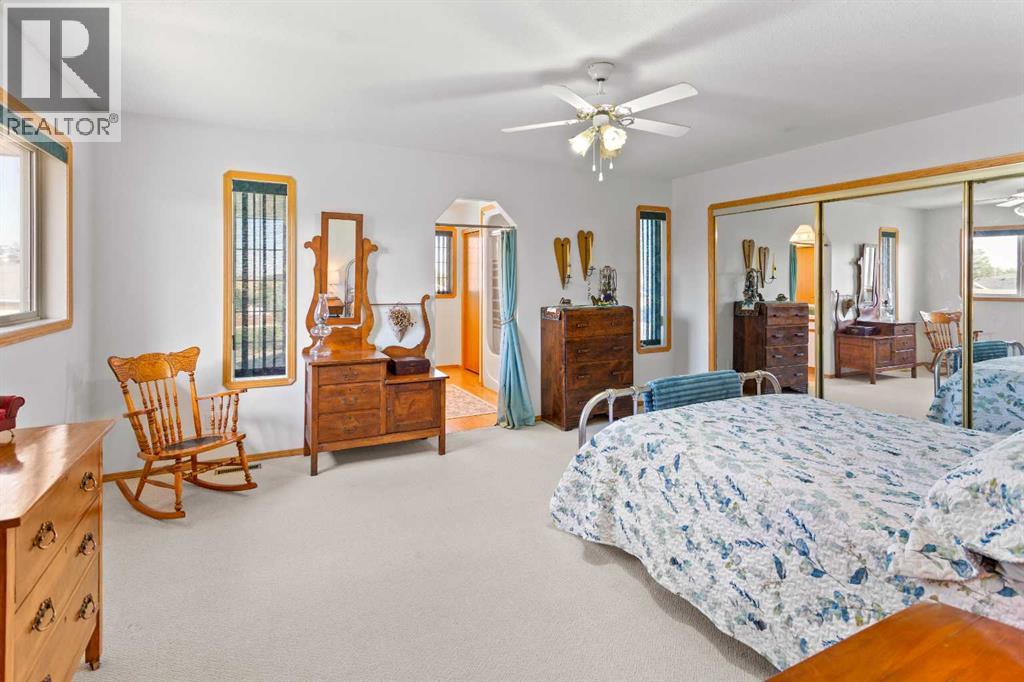 Listing photo – 6603 55 Avenue, Camrose