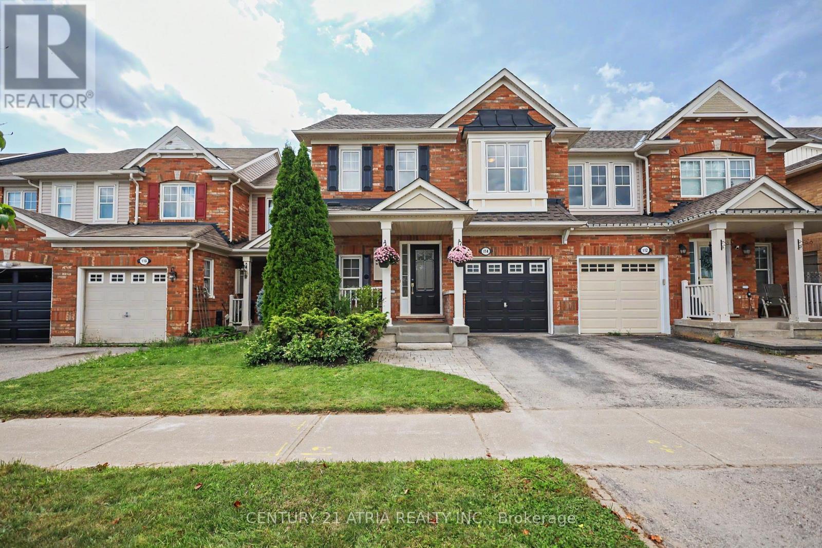 114 DOUGHERTY CRESCENT - 1