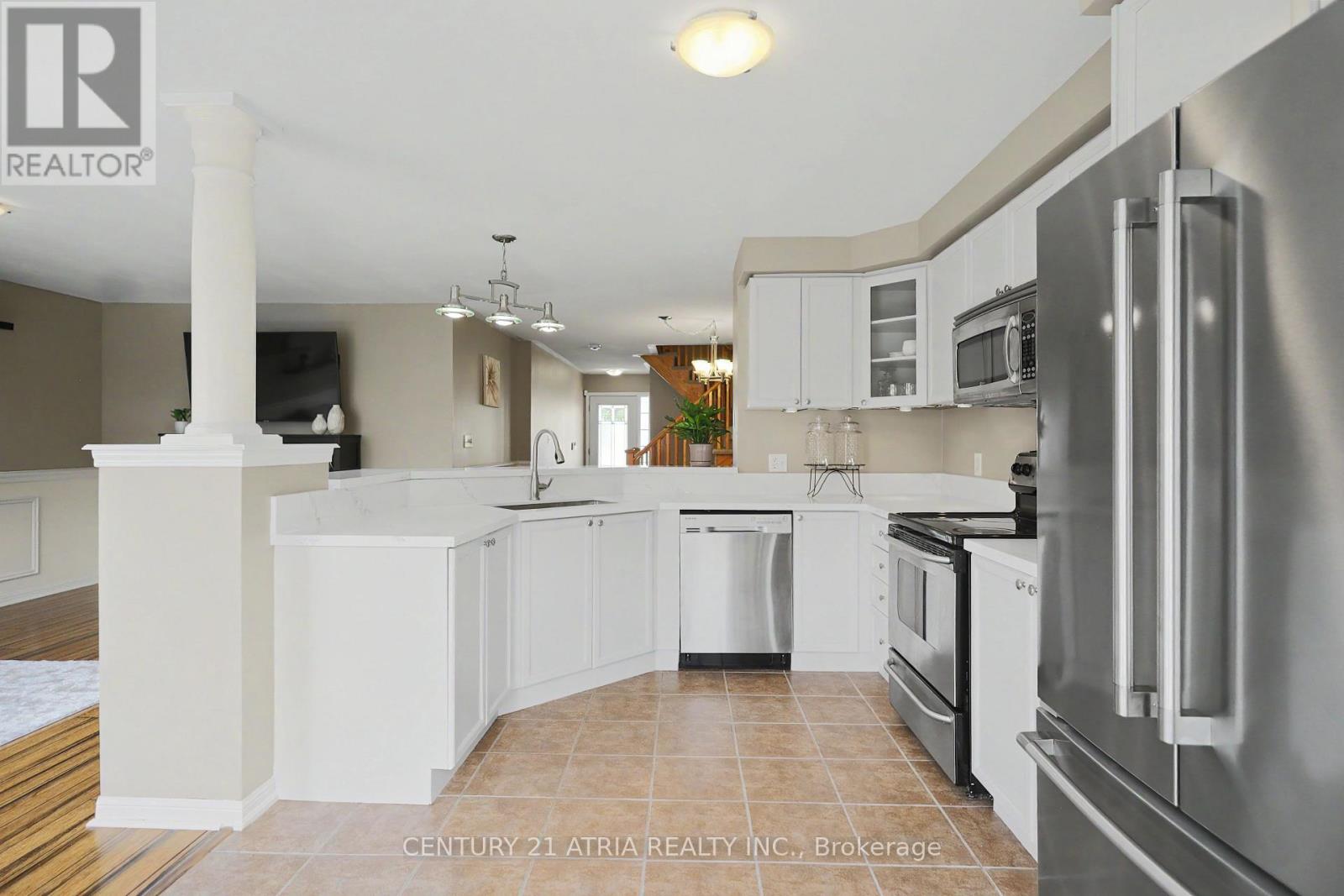 114 DOUGHERTY CRESCENT - 16