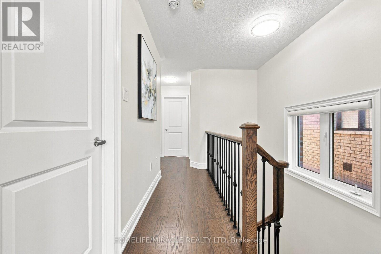 14 ZENITH AVENUE - 16