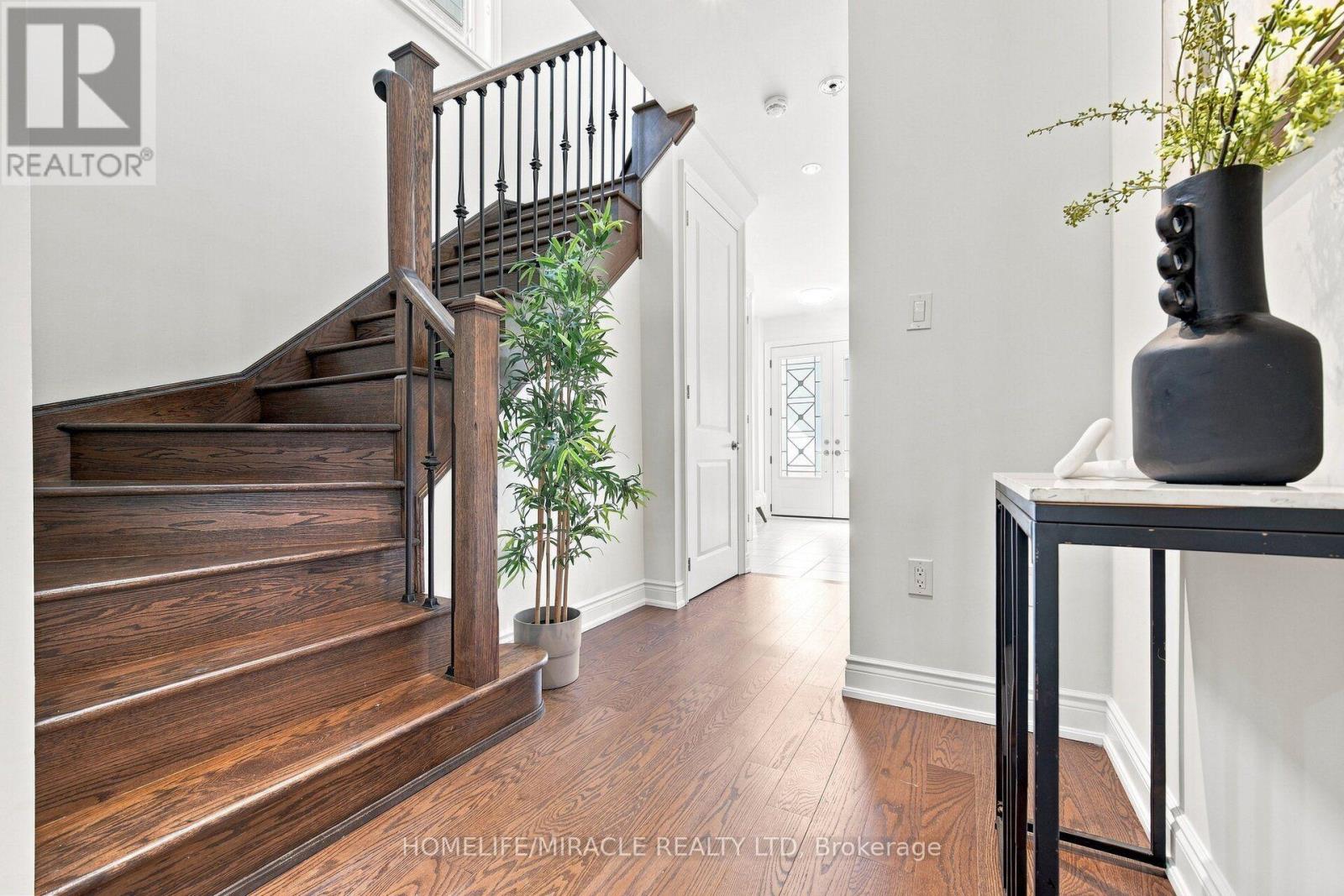 14 ZENITH AVENUE - 17
