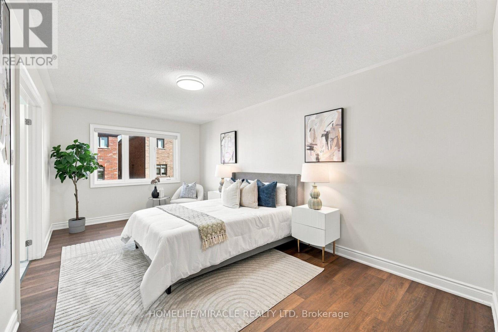 14 ZENITH AVENUE - 18