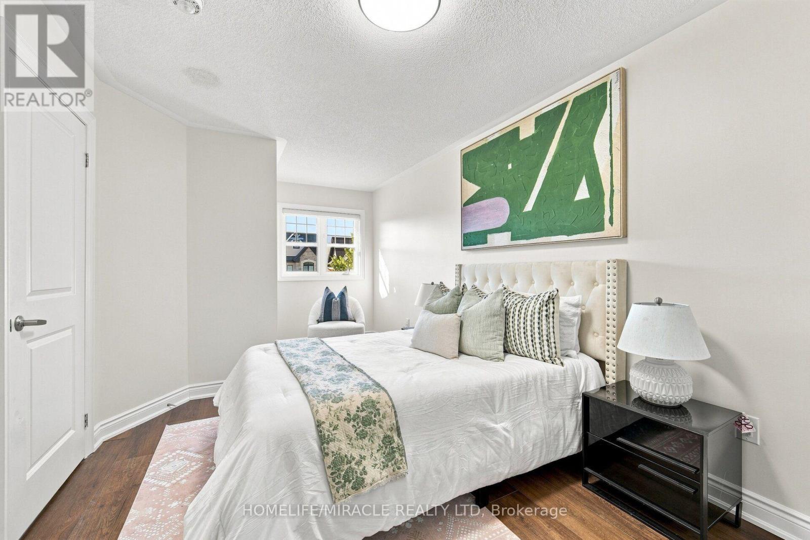 14 ZENITH AVENUE - 24