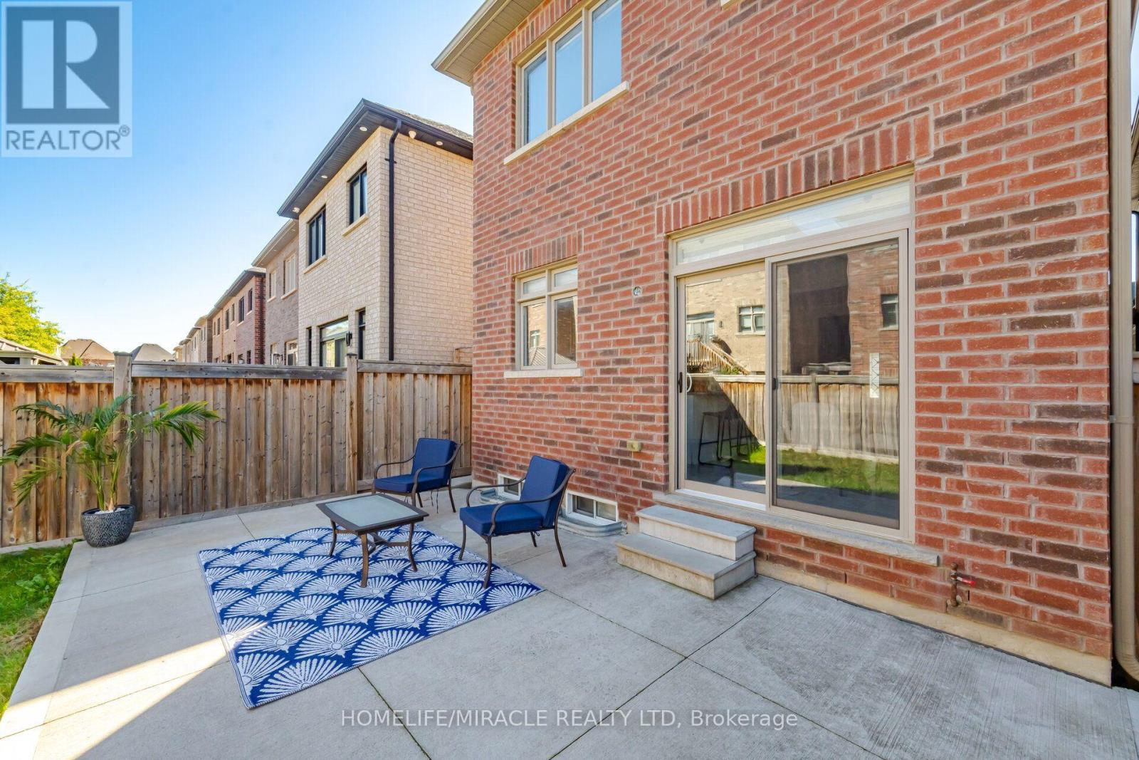14 ZENITH AVENUE - 31