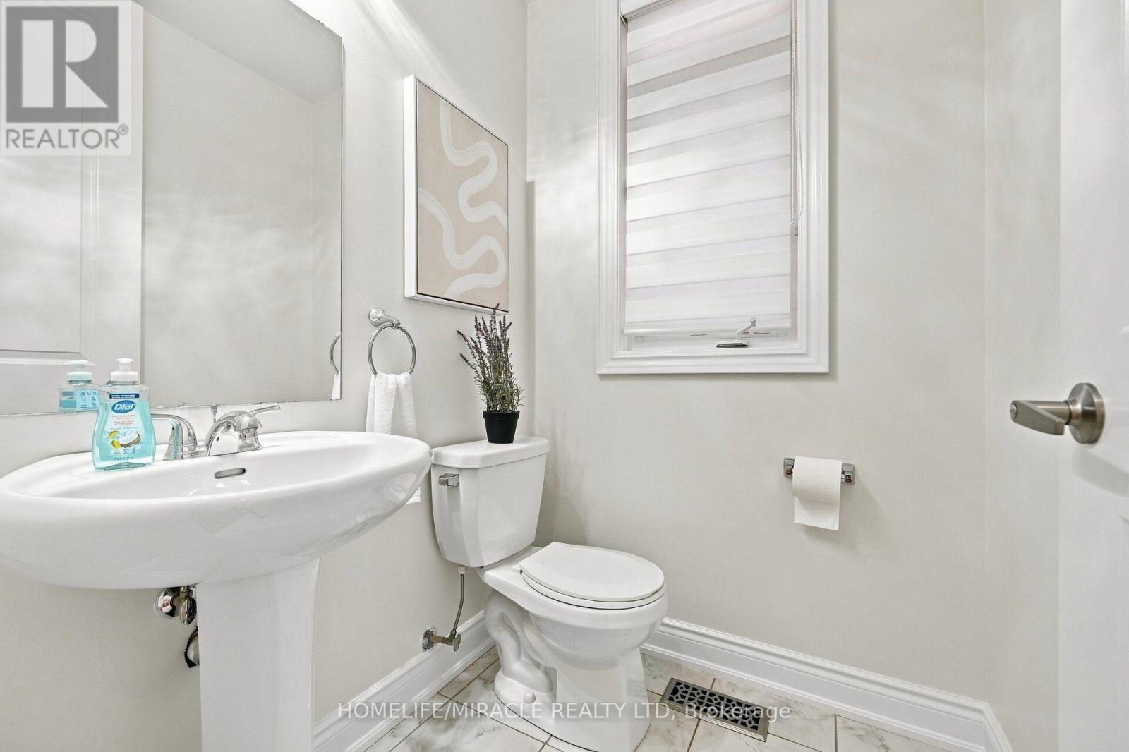 14 ZENITH AVENUE - 42