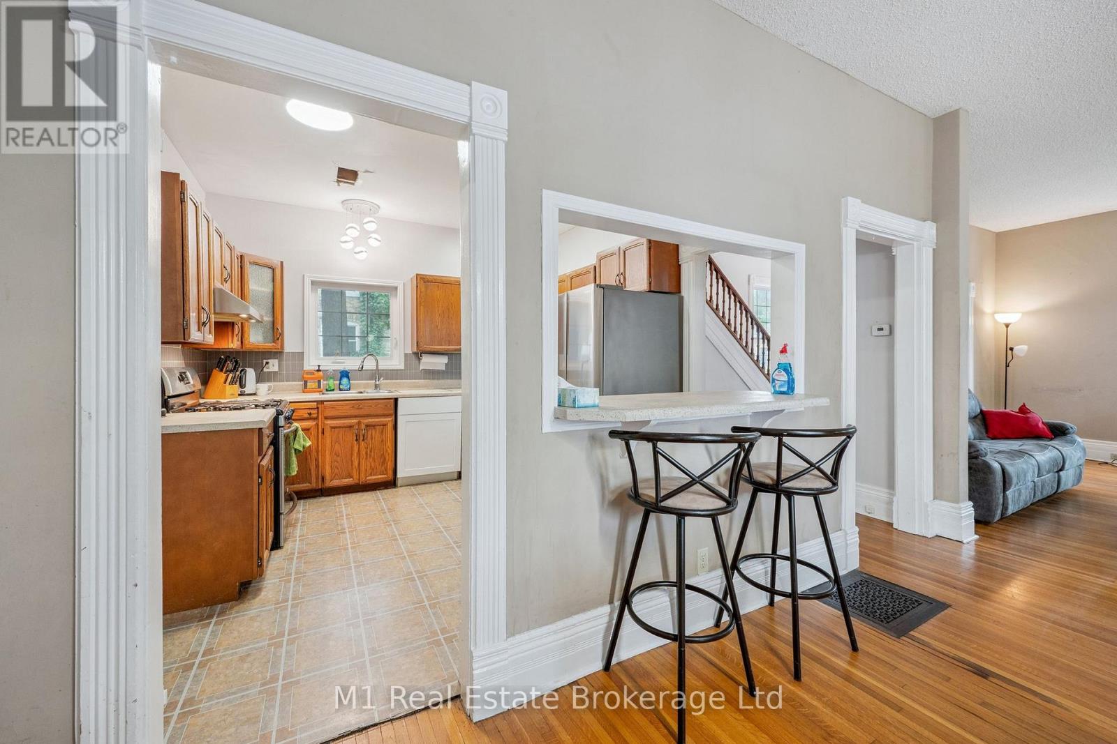 125 ELORA STREET S - Image 13
