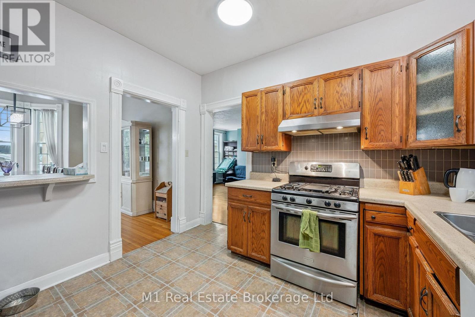 125 ELORA STREET S - 17