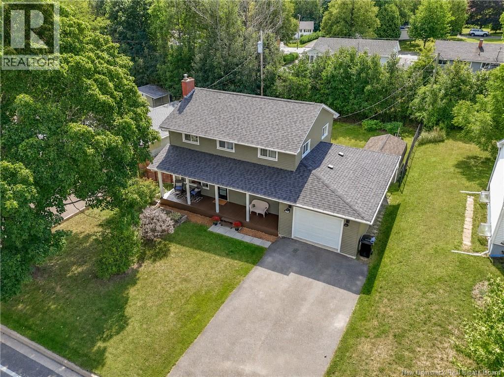 50 Canterbury Drive, Fredericton, New Brunswick, E3B4L6, Fredericton, New Brunswick — photo 4 of 5