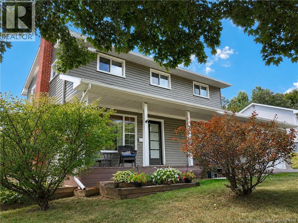 50 Canterbury Drive, Fredericton, New Brunswick, E3B4L6, Fredericton, New Brunswick — photo 5 of 5