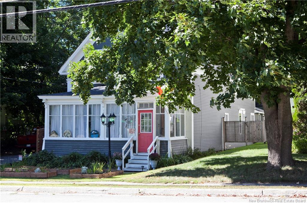 126 Broadway Street, Woodstock, New Brunswick, E7M1C2, Woodstock, New Brunswick — photo 5 of 5