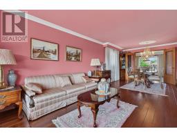 Family room - 3 Slane Court, Toronto, ON M9V3X5 Photo 8