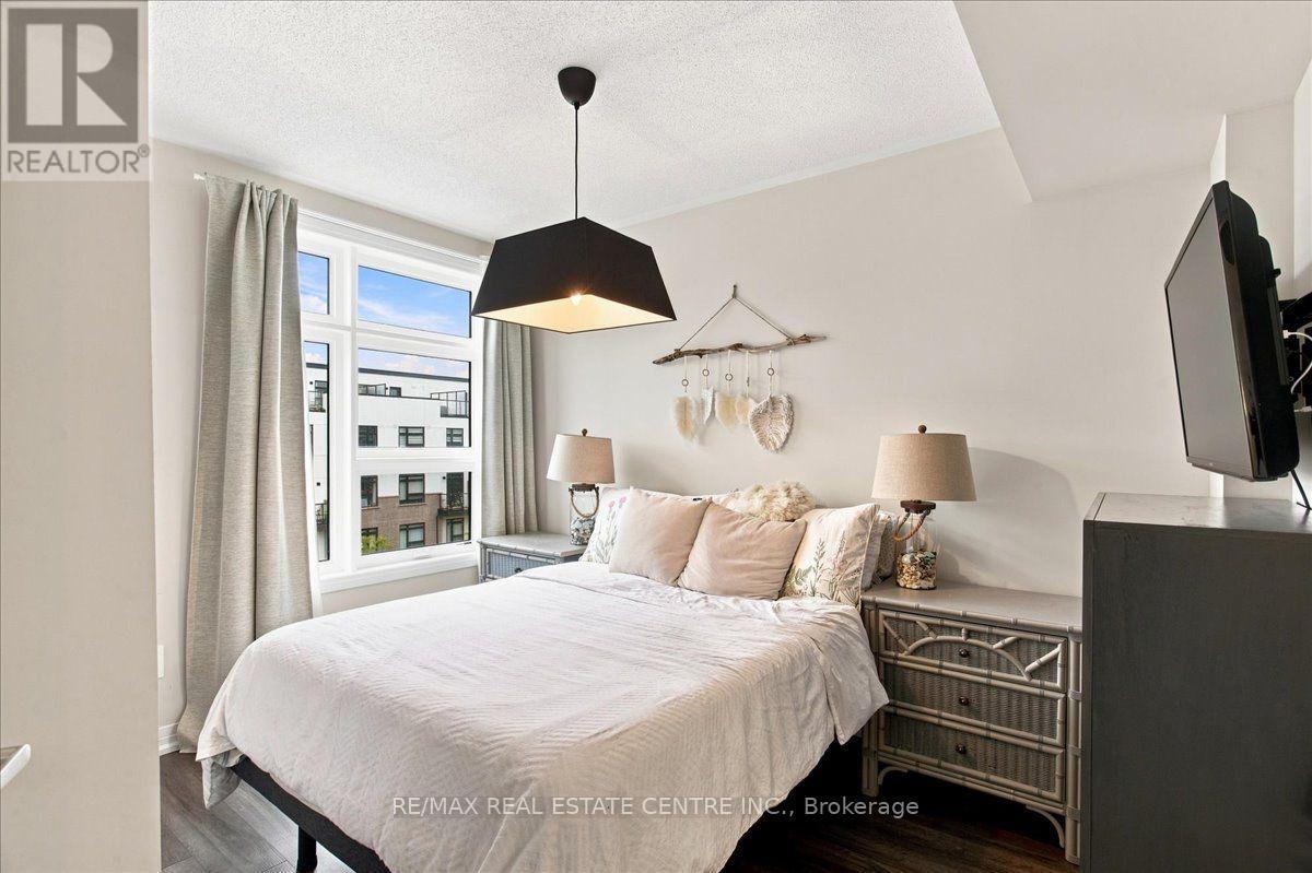 #103 1597 ROSE WAY - 15