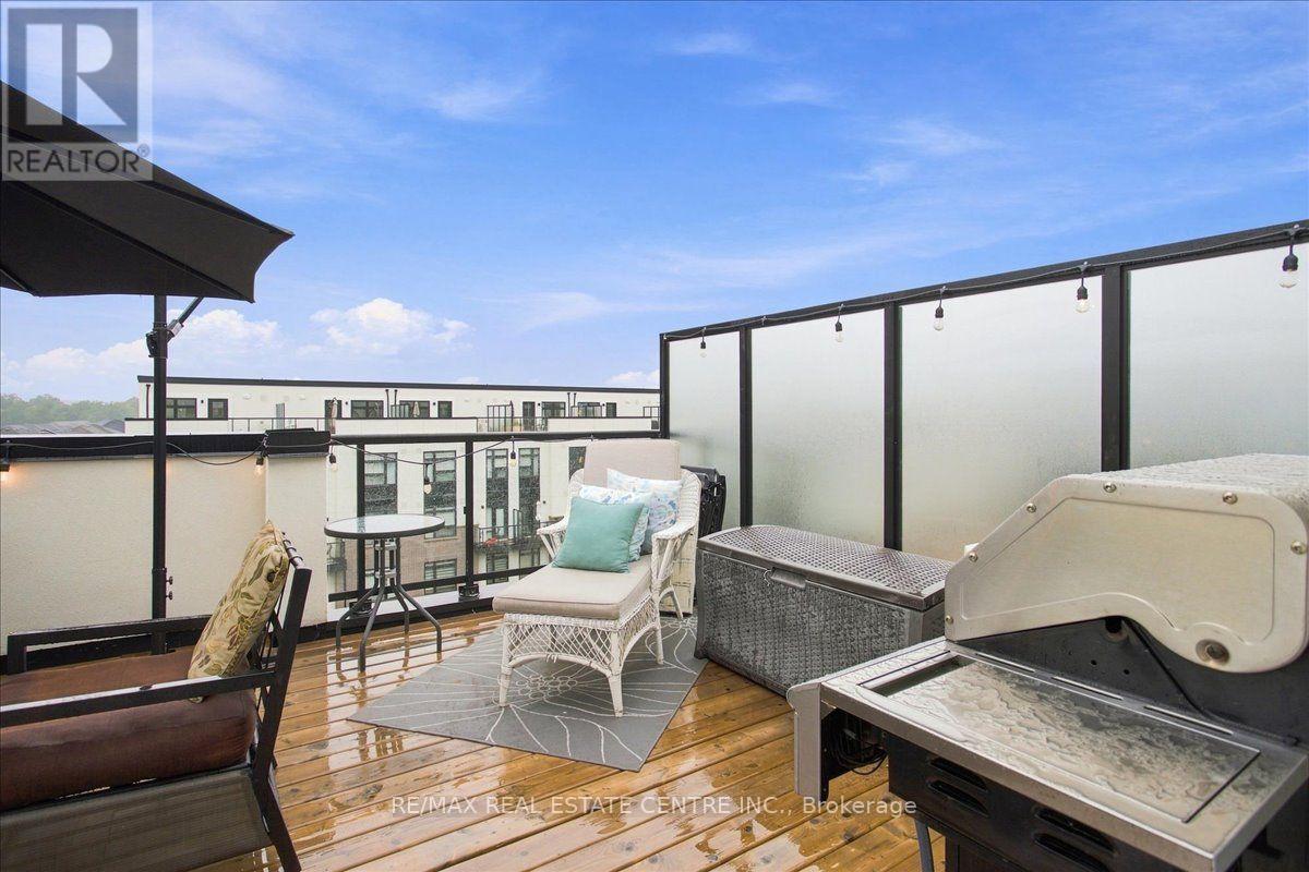 #103 1597 ROSE WAY - 22