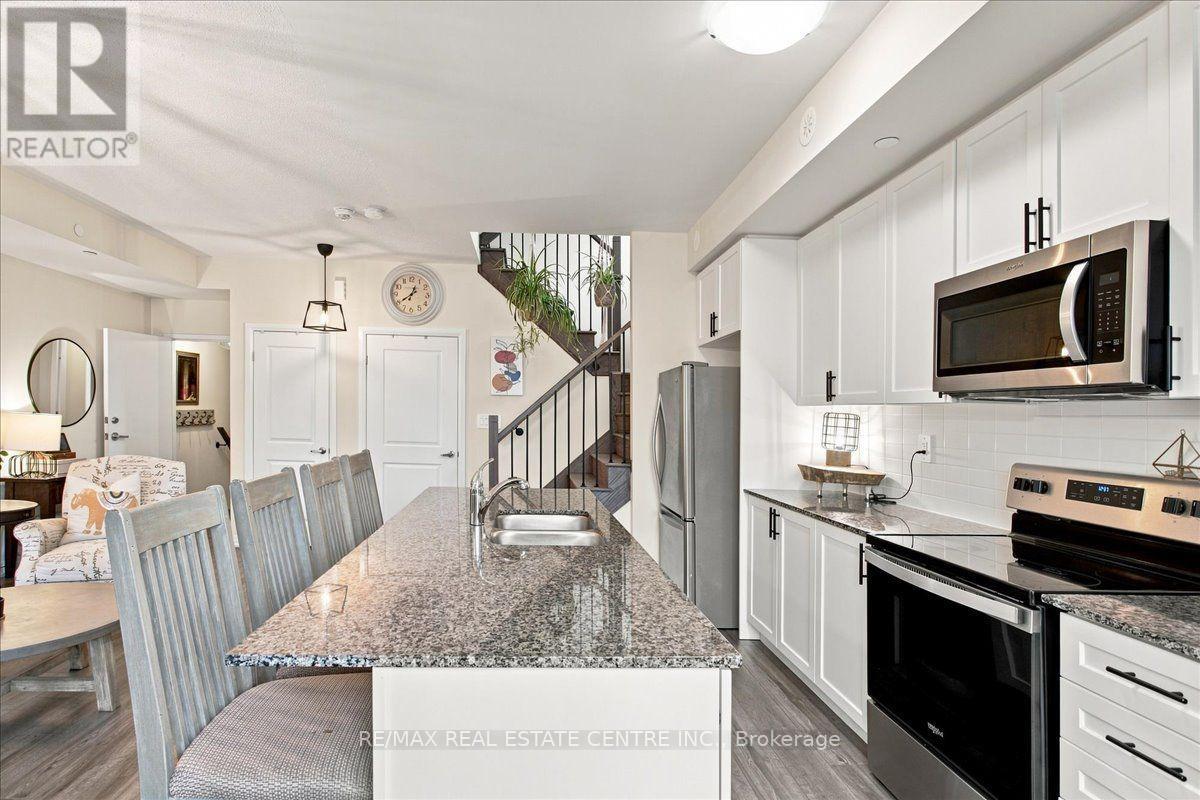 #103 1597 ROSE WAY - 6