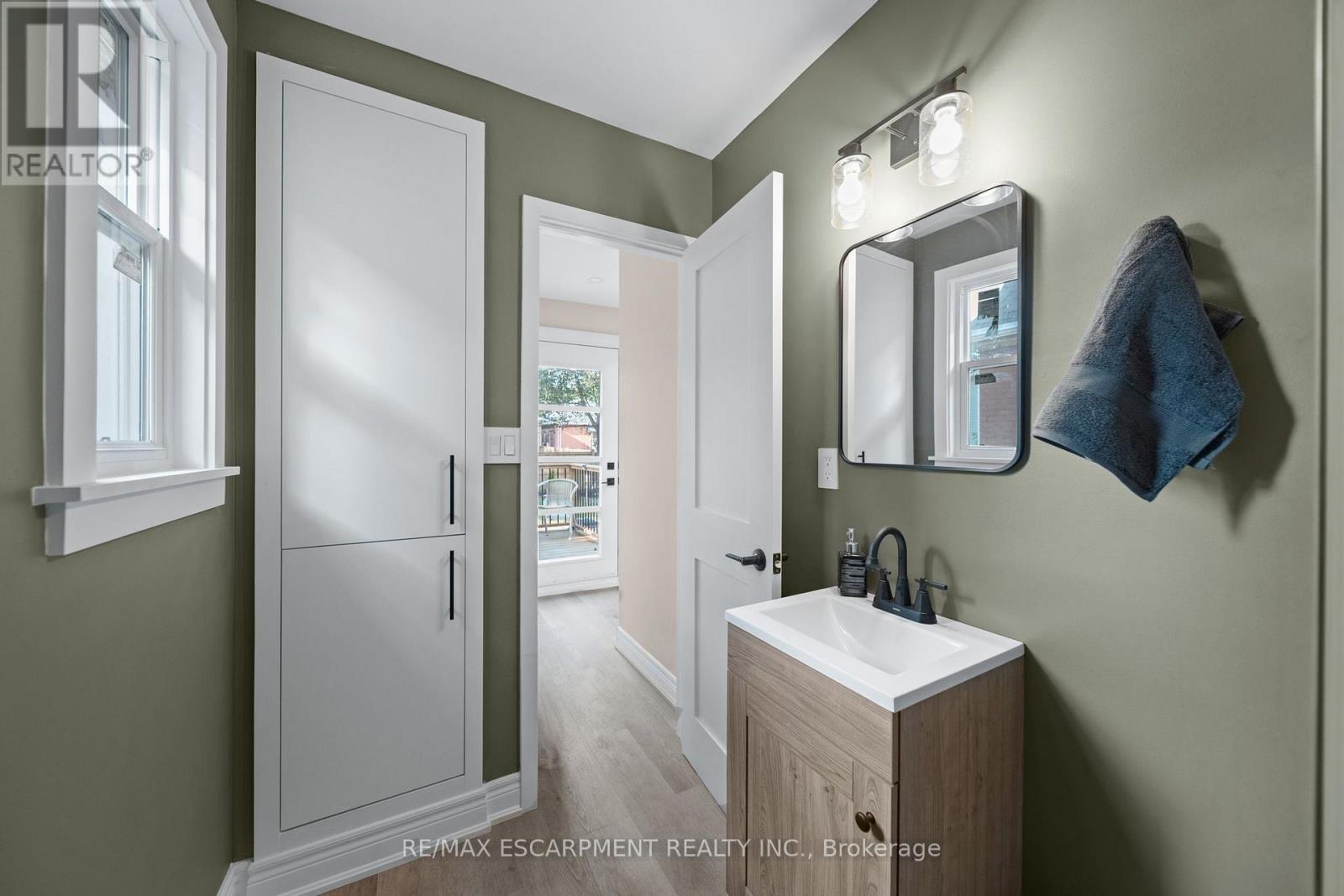 80 SARAH STREET - 20