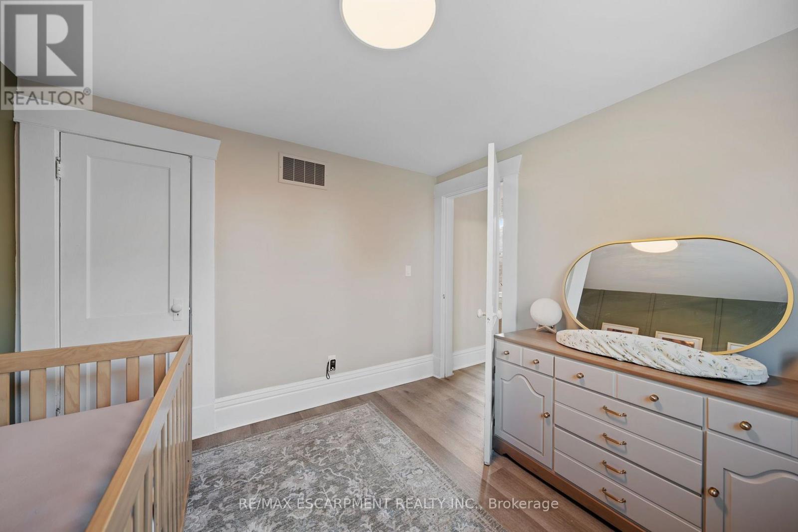 80 SARAH STREET - 27