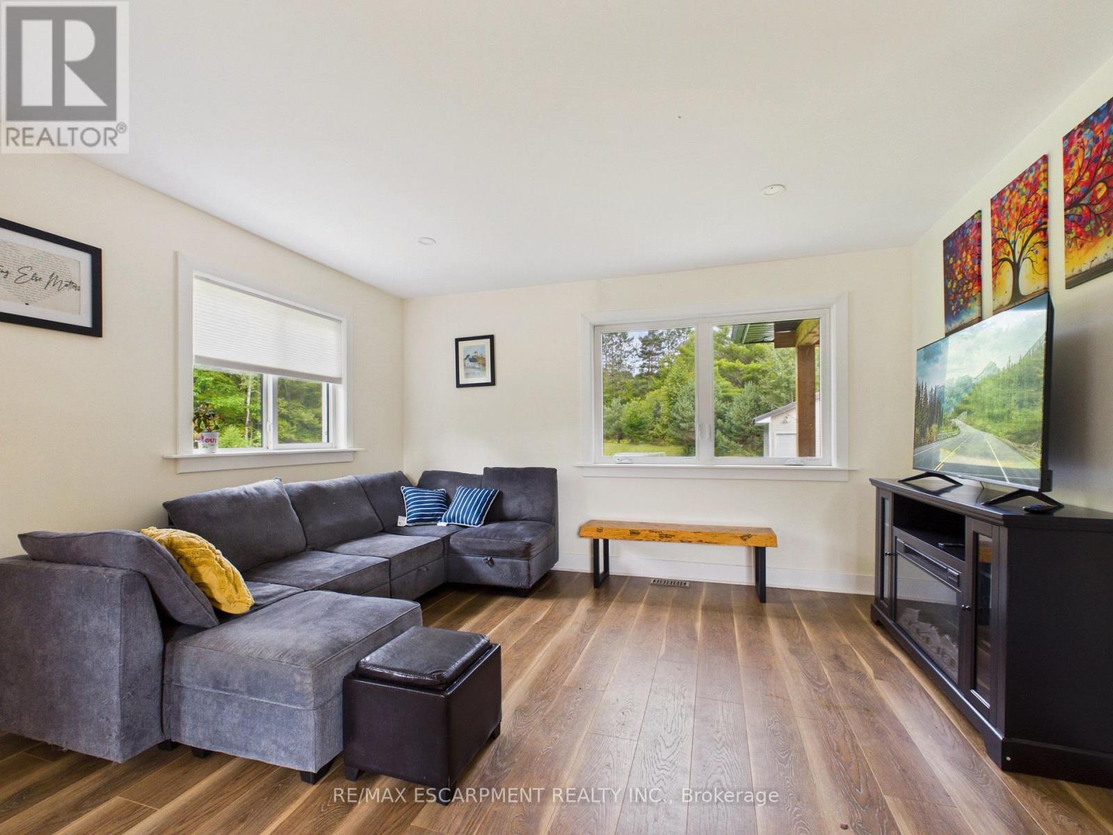400 RAYMOND ROAD - 12