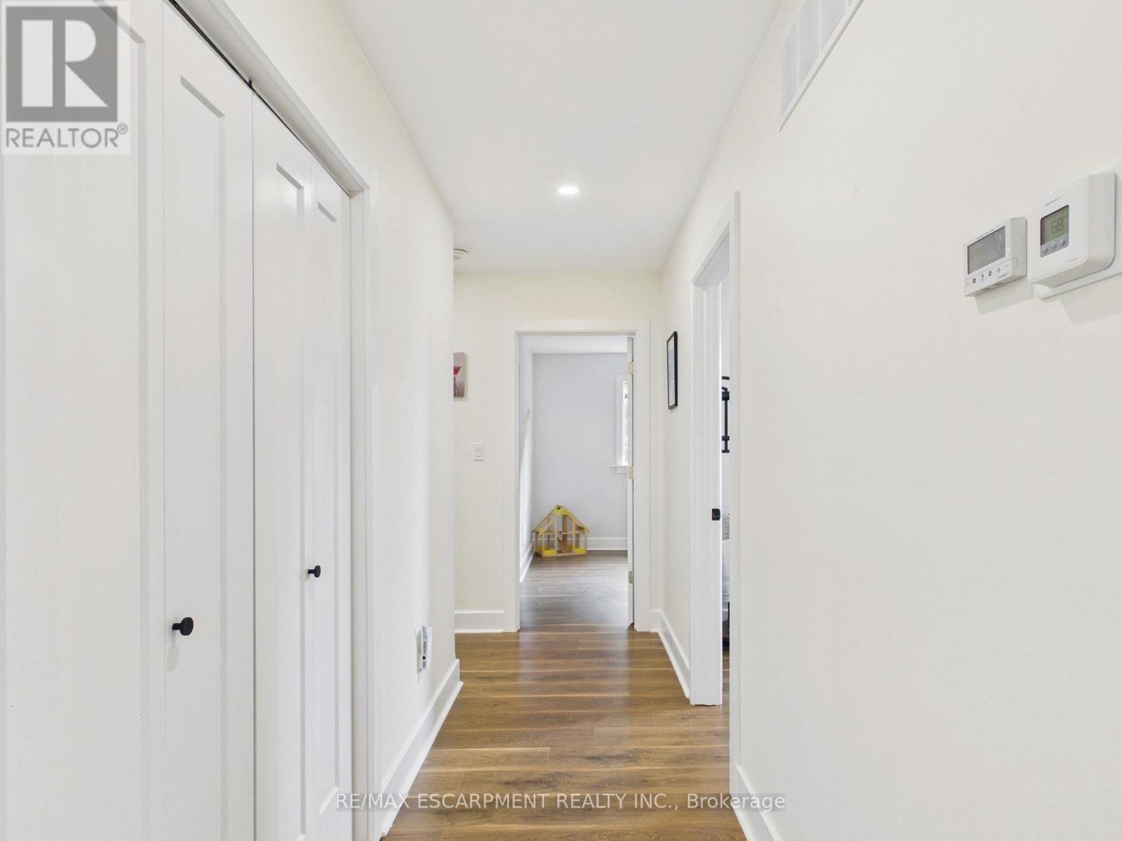 400 RAYMOND ROAD - 15