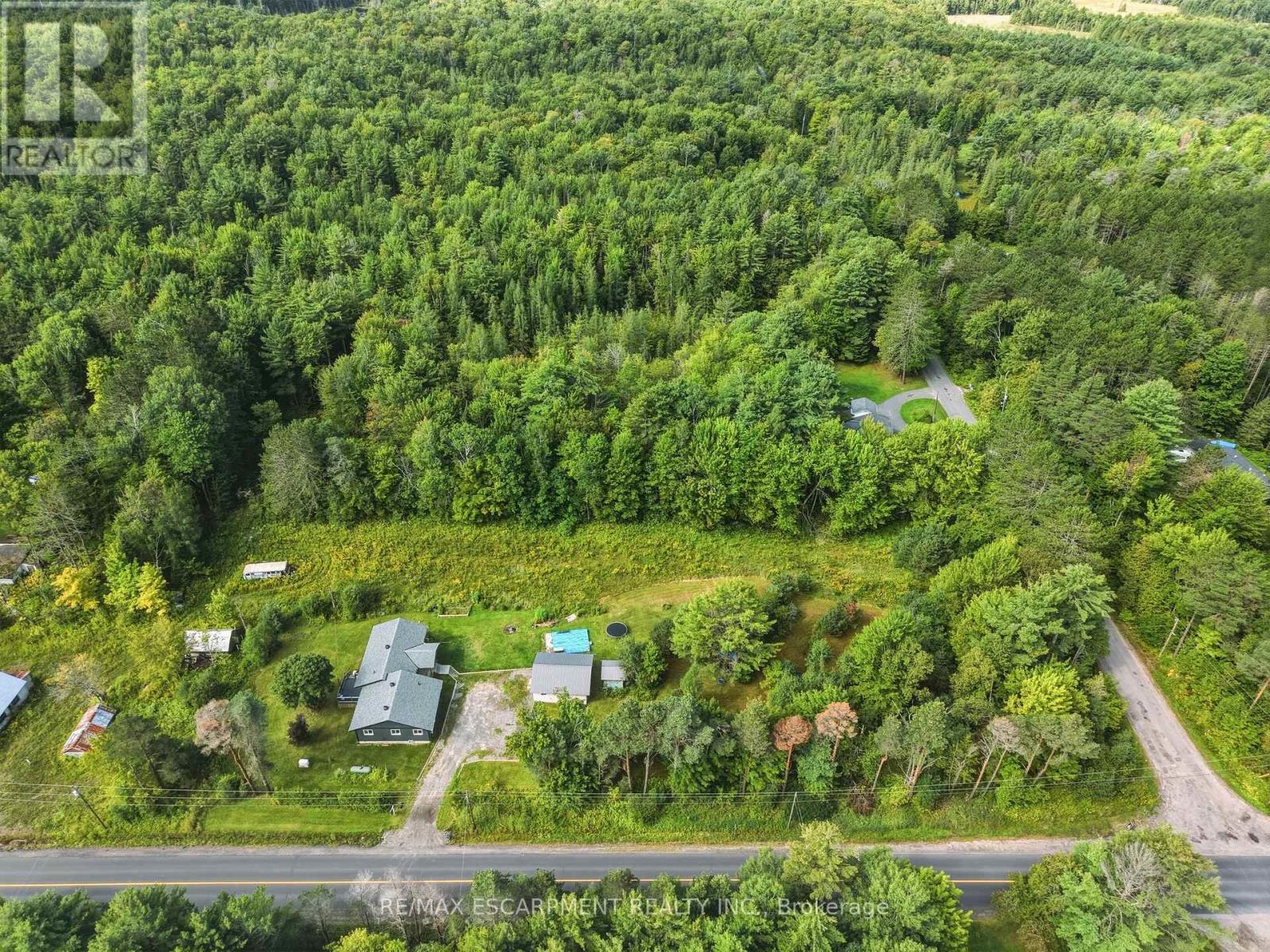 400 RAYMOND ROAD - 35
