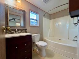 323 Glen Avenue, Brandon, MB R7C1B9 Photo 16