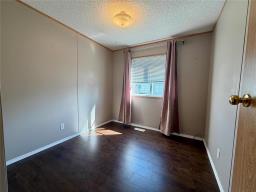 323 Glen Avenue, Brandon, MB R7C1B9 Photo 20