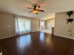 323 Glen Avenue, Brandon, MB R7C1B9 Photo 8