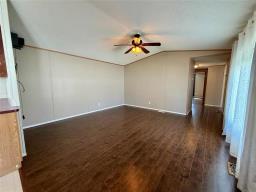 323 Glen Avenue, Brandon, MB R7C1B9 Photo 9